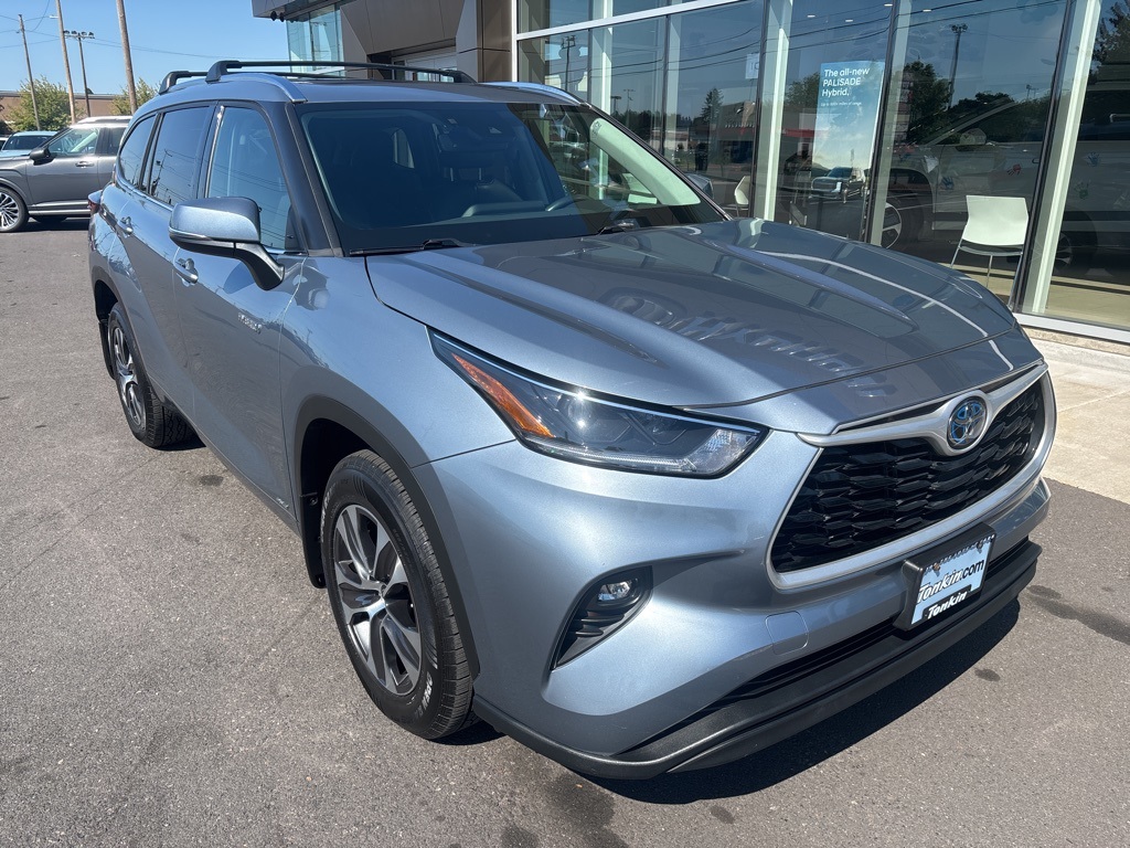 2021 Toyota Highlander Hybrid XLE photo 3