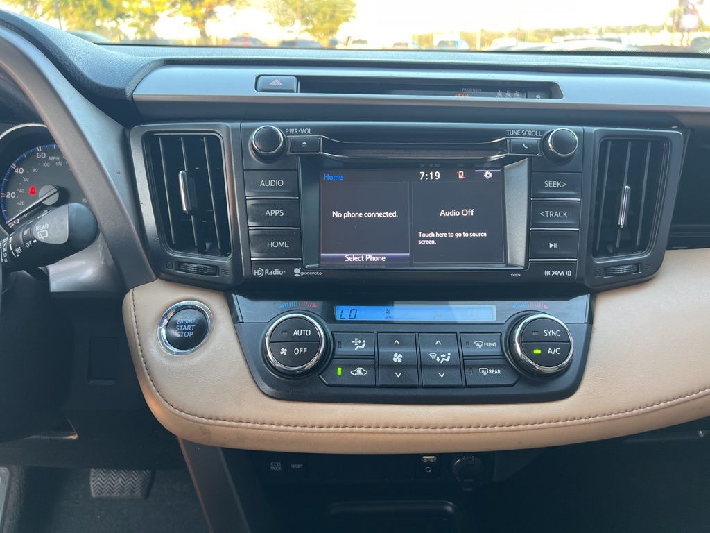 2018 Toyota RAV4 Adventure XLE photo 11