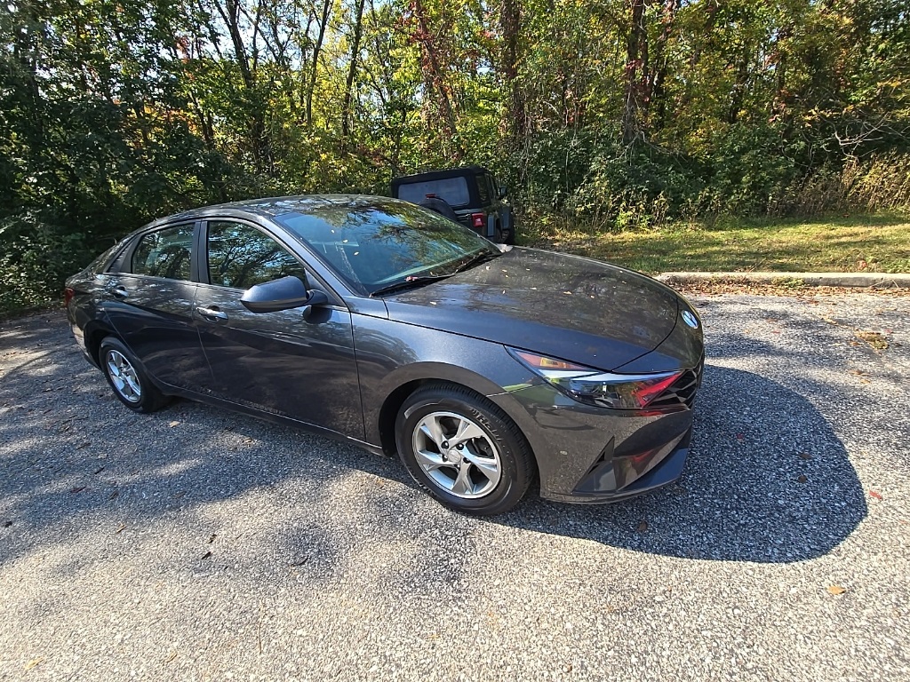 2021 Hyundai Elantra SE photo 5
