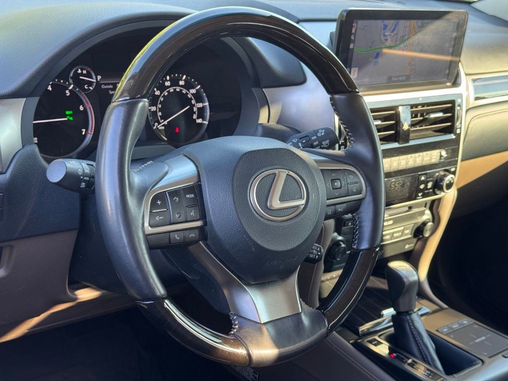 2023 Lexus GX 460 Luxury photo 15