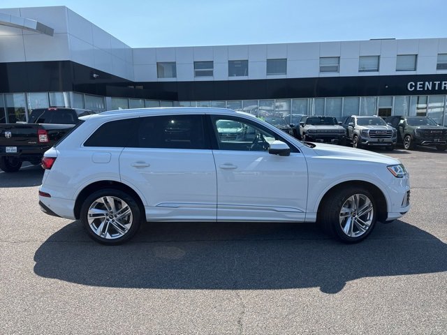 2022 Audi Q7 Premium Plus photo 8