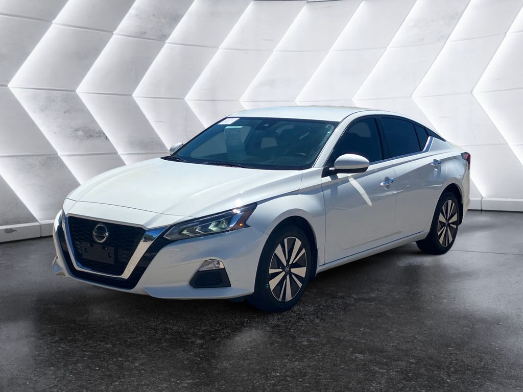 2022 Nissan Altima 2.5 SV photo 3