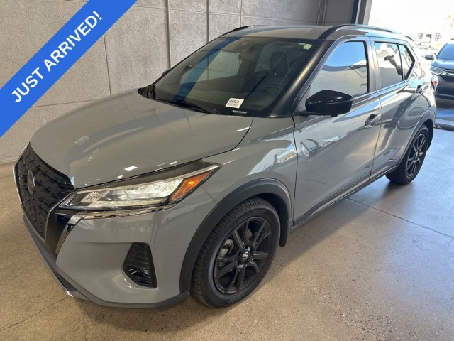 2021 Nissan Kicks SR