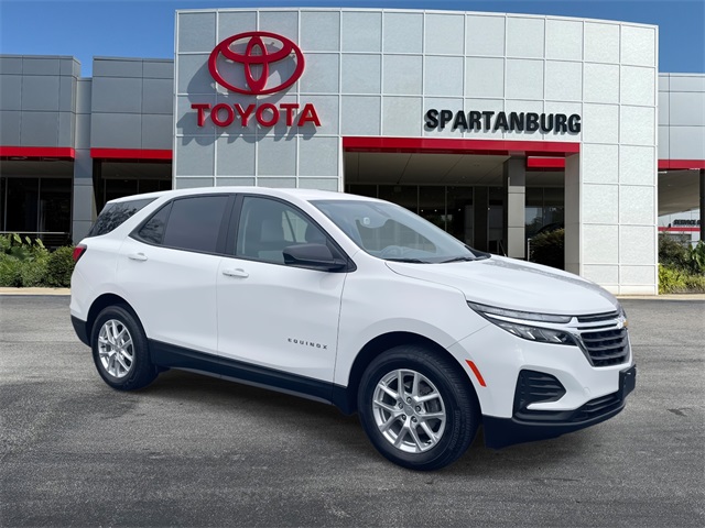 2024 Chevrolet Equinox LS's photo