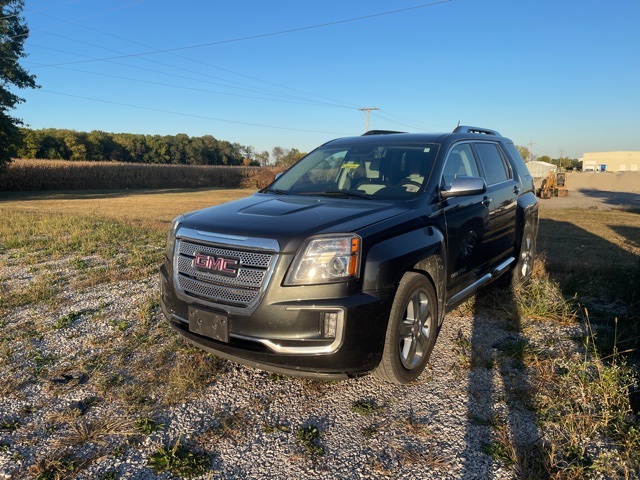 2017 Gmc Terrain Denali photo 2