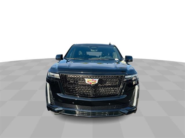 2022 Cadillac Escalade Sport photo 3