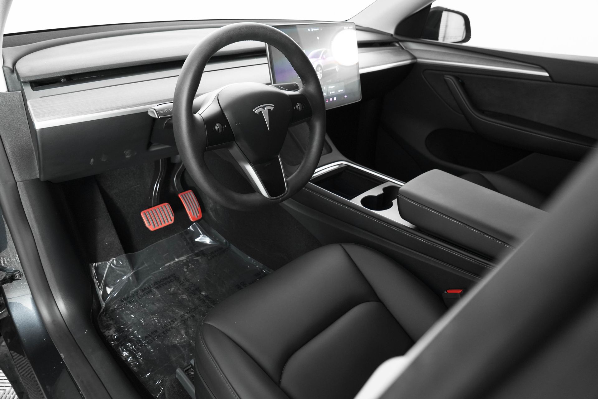 2024 Tesla Model Y Long Range photo 12
