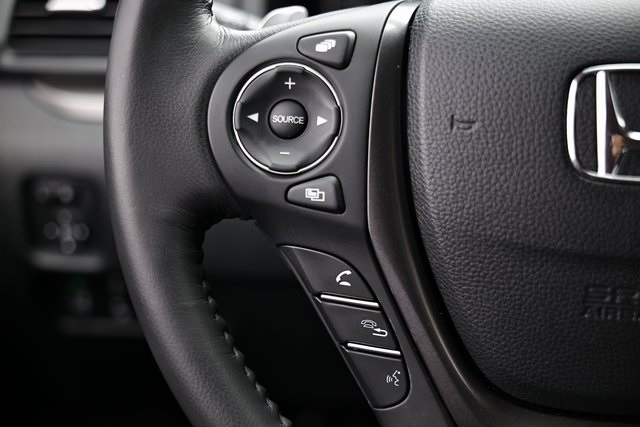 2023 Honda Ridgeline RTL photo 35