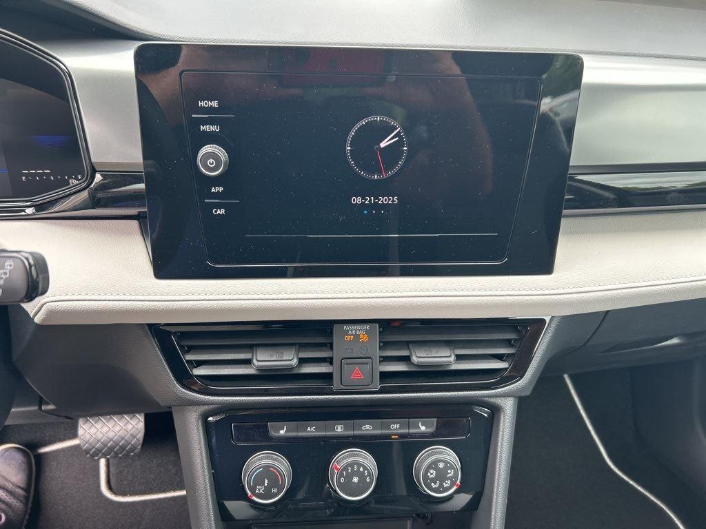 2025 Volkswagen Taos S photo 11