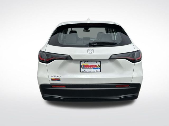 2025 Honda HR-V LX photo 4