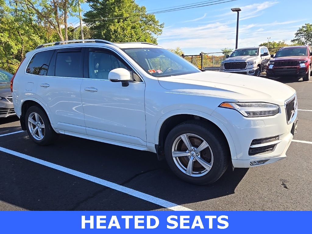2016 Volvo XC90 T5 Momentum photo 2