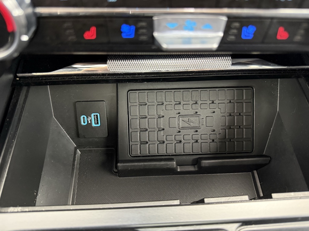 2023 Ford F-150 Lariat photo 26