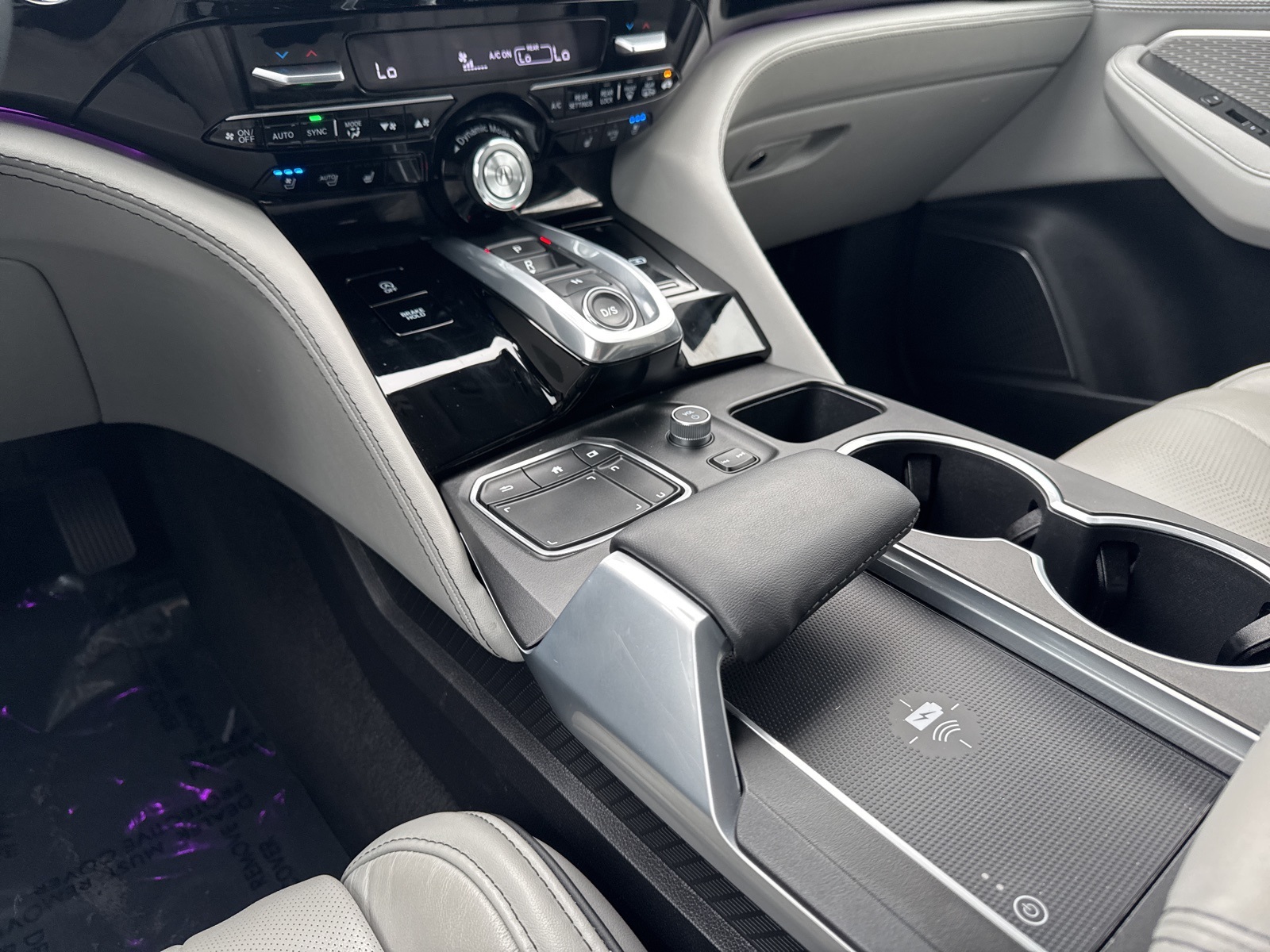 2023 Acura MDX Advance SH-AWD photo 23