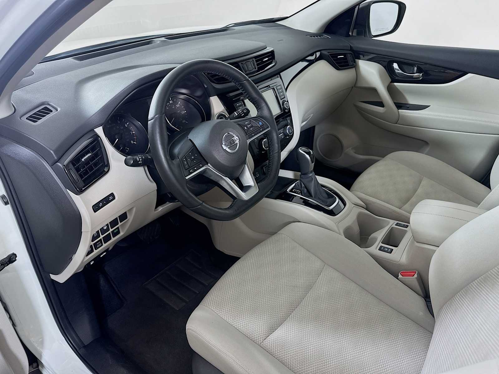 2019 Nissan Rogue Sport SV photo 7