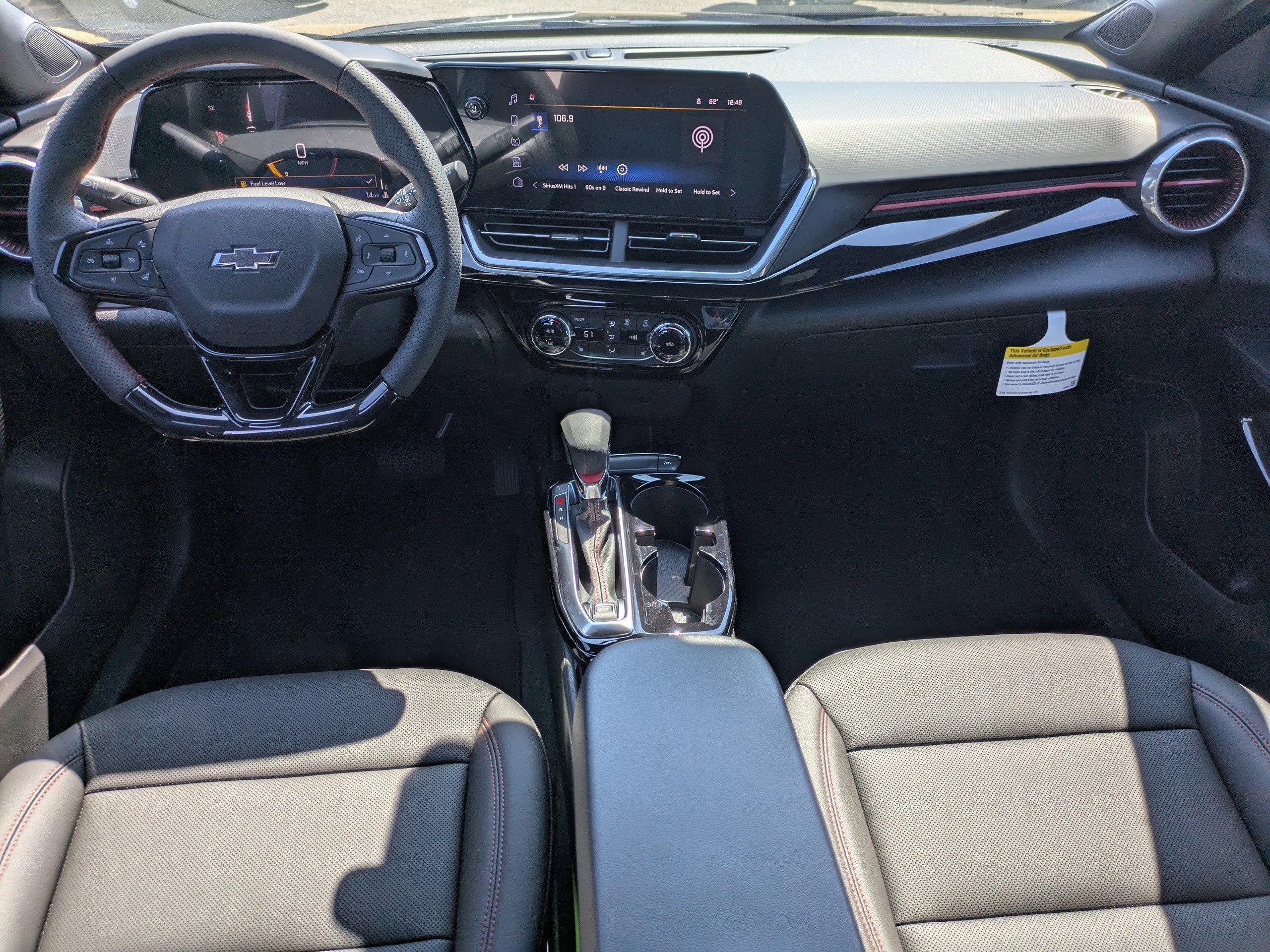 2025 Chevrolet Trax photo 14