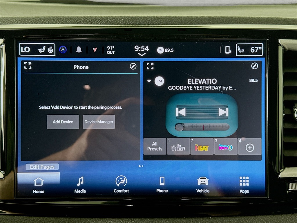 2026 Chrysler Pacifica photo 9