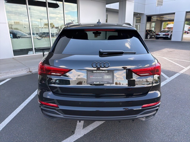 2024 Audi Q3 S line Premium Plus photo 3
