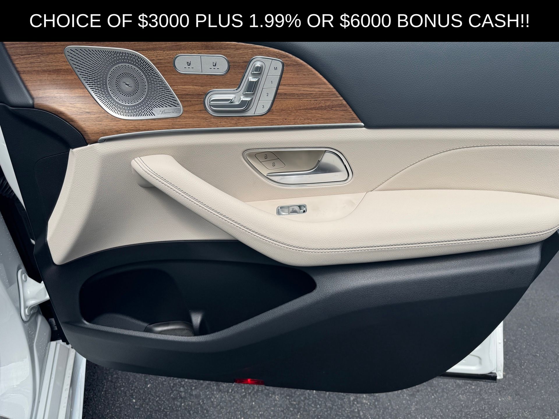 2025 Mercedes Benz GLS 450 4MATIC photo 15