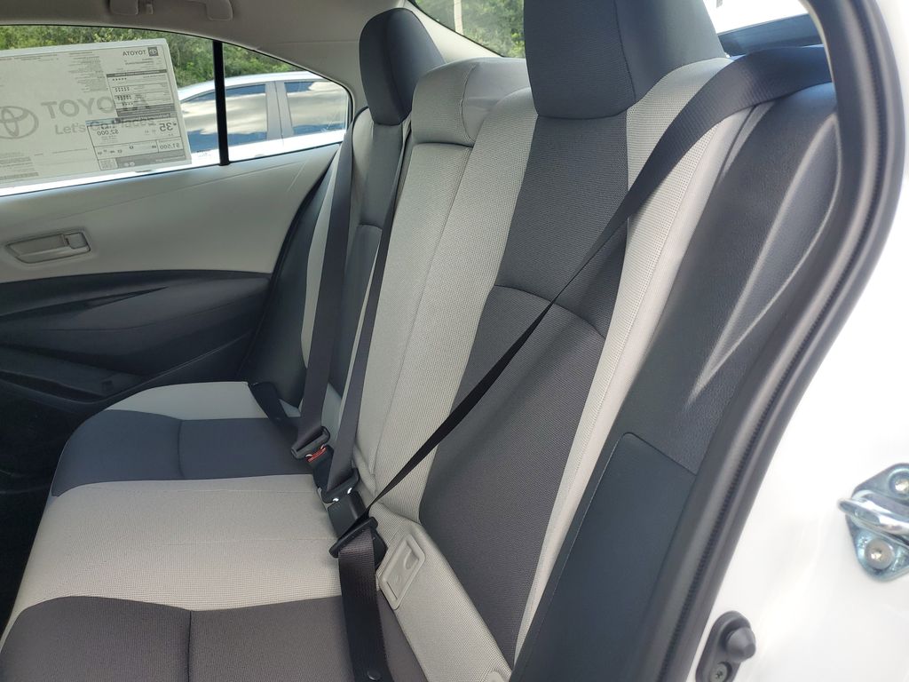 2025 Toyota Corolla LE photo 15