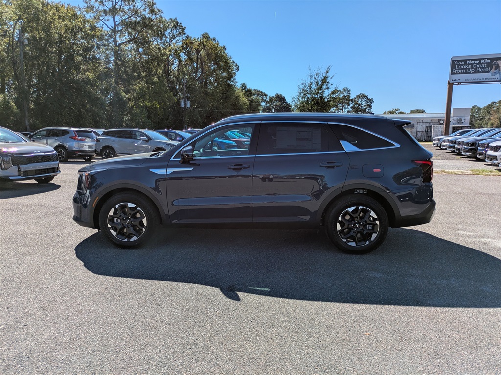 2026 Kia Sorento S photo 4
