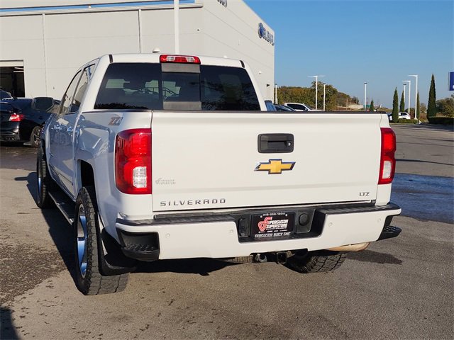 2018 Chevrolet Silverado 1500 LTZ photo 2