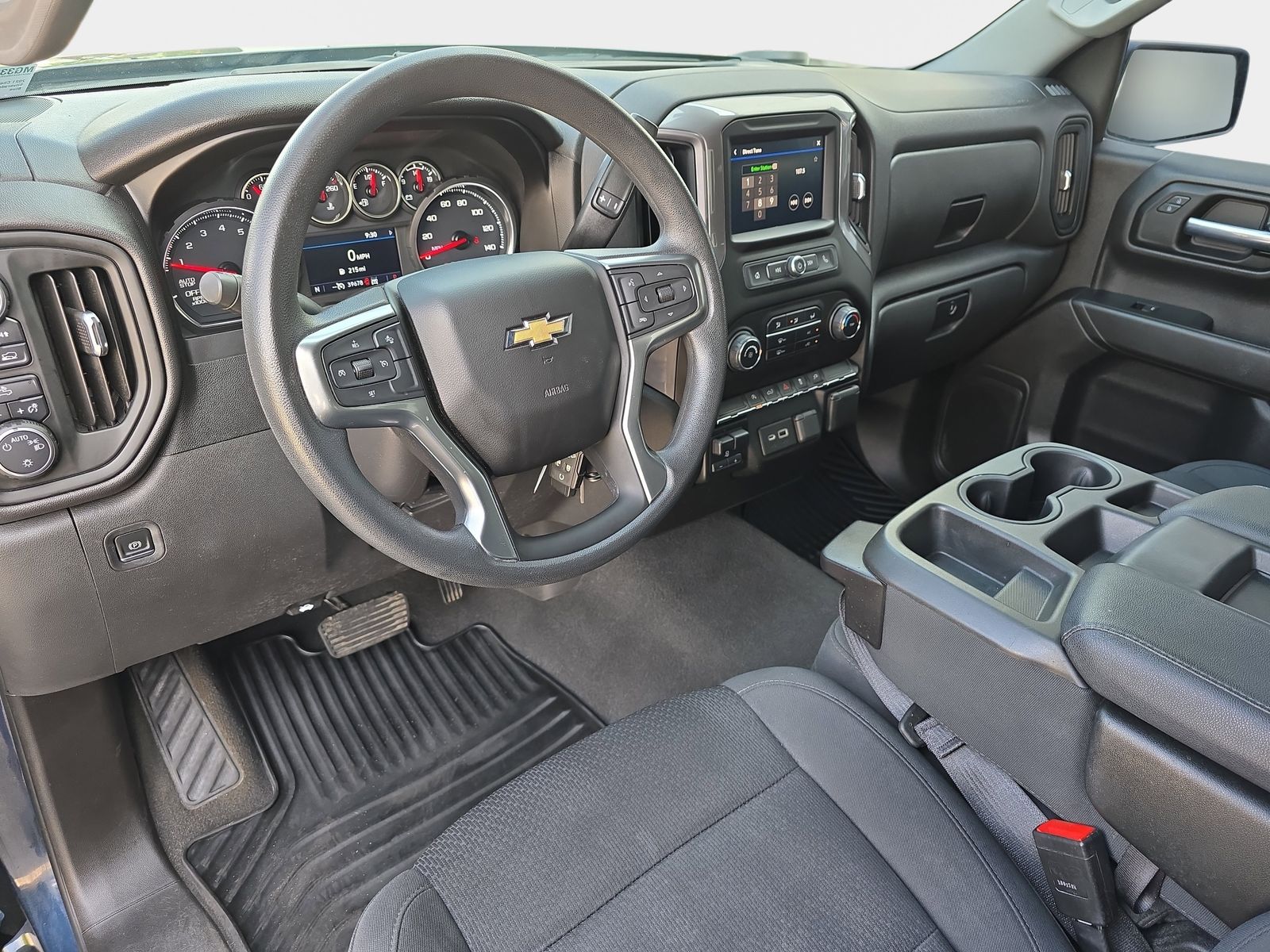 2021 Chevrolet Silverado 1500 Custom photo 14