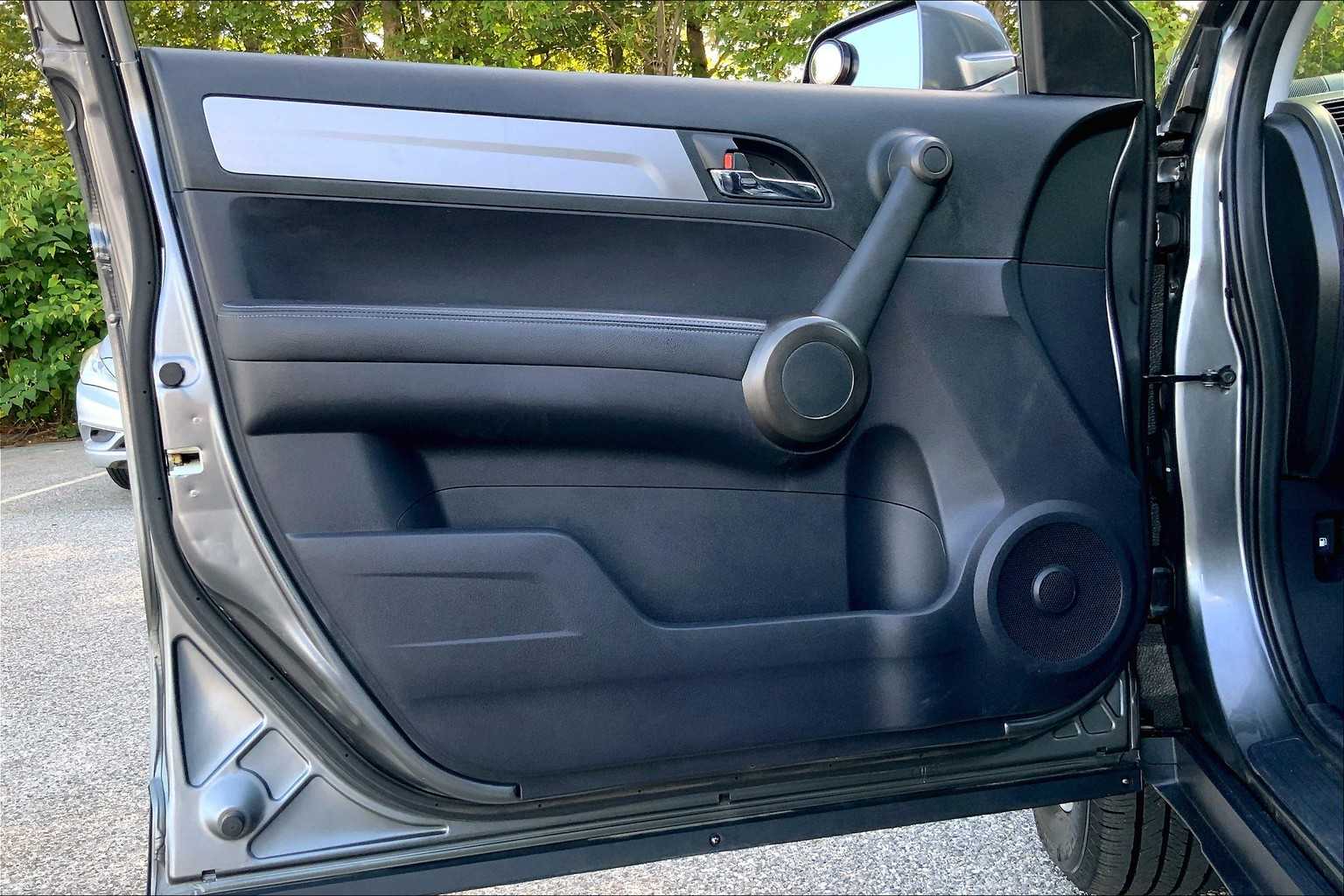 2010 Honda CR-V EX-L photo 21