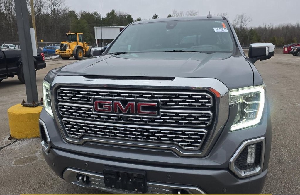 Used 2021 GMC Sierra 1500 Denali with VIN 1GTU9FEL2MZ223400 for sale in Kansas City