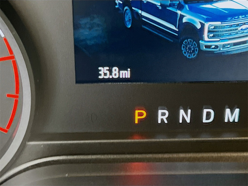 2025 Ford F-350 XL photo 2