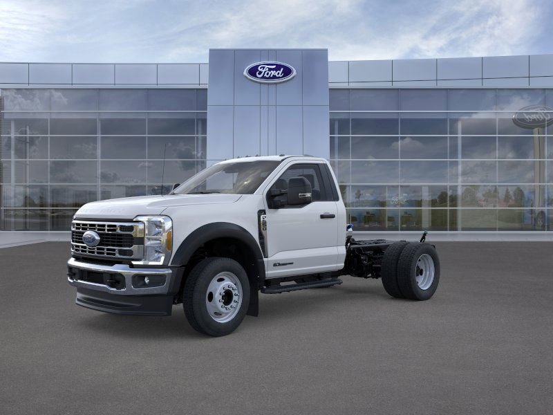 2026 Ford F-550 Super Duty Chassis Cab XL's photo