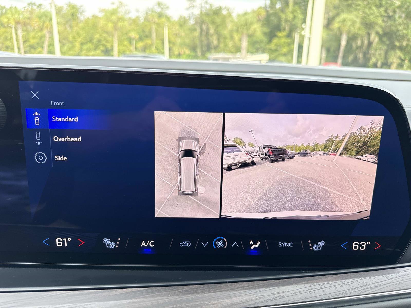 2025 Chevrolet Suburban Z71 photo 26