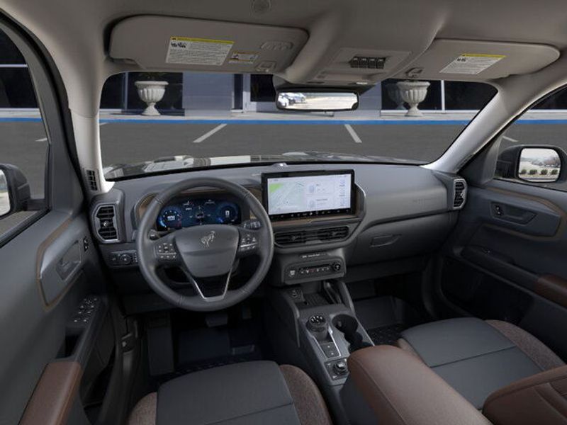 2025 Ford Bronco Sport Outer Banks photo 4