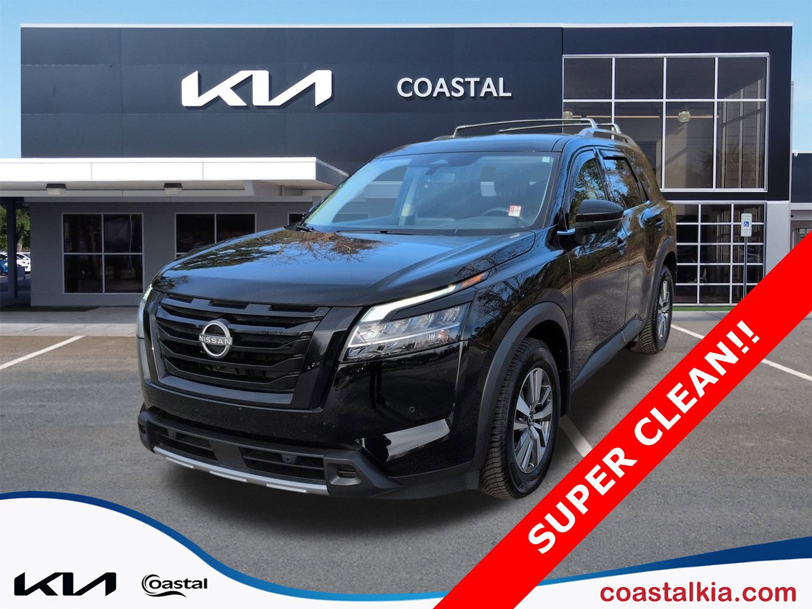 2023 Nissan Pathfinder SL