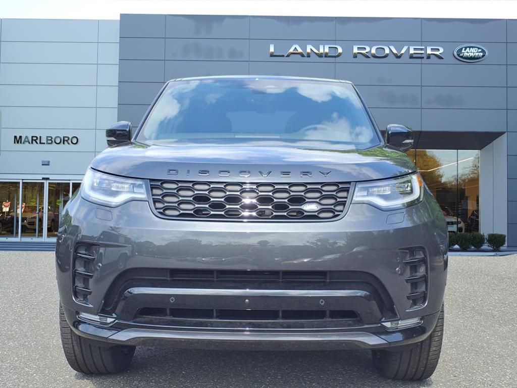 2025 Land Rover Discovery SE photo 8