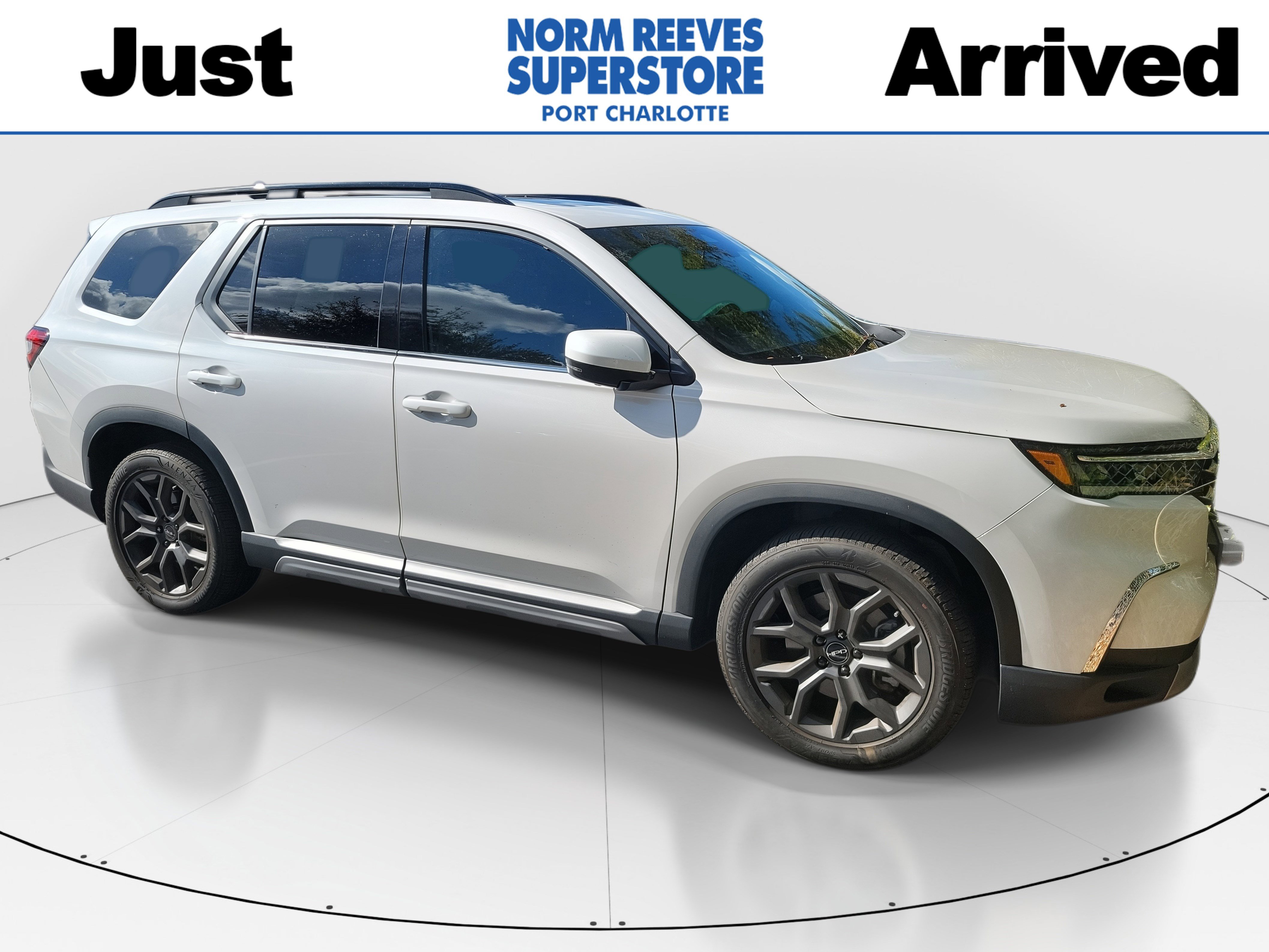 2024 Honda Pilot Elite's photo