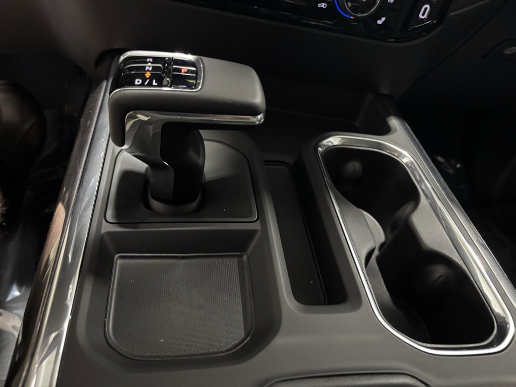 2025 Chevrolet Silverado 1500 LTZ photo 15
