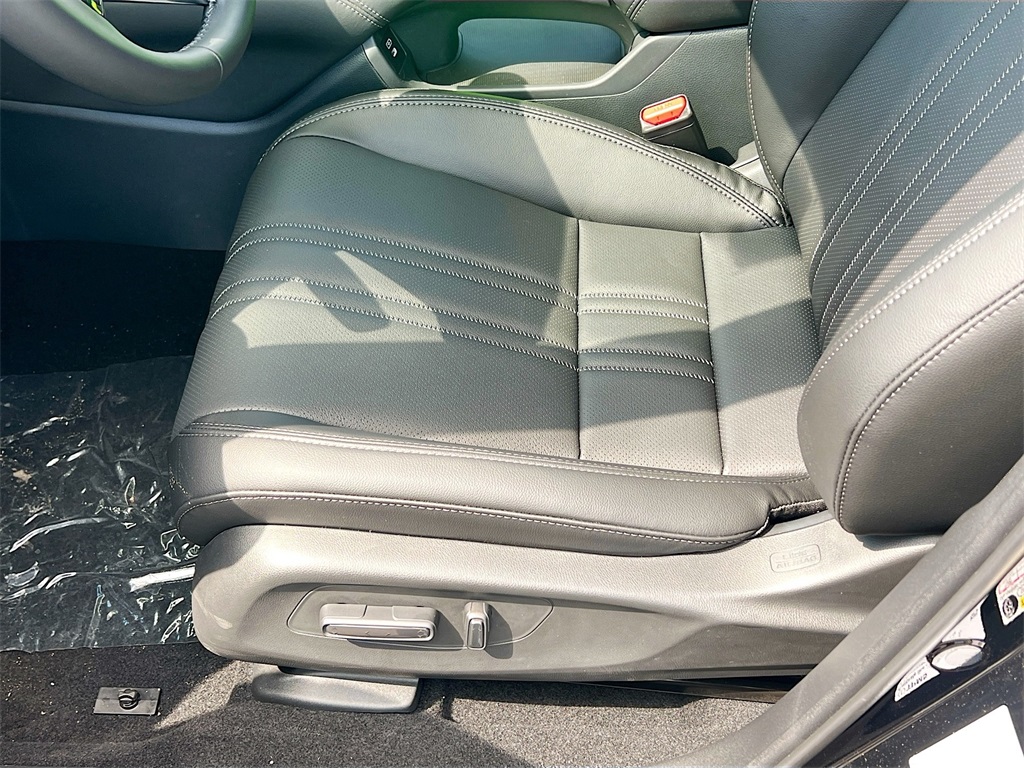2026 Honda HR-V EX-L photo 24
