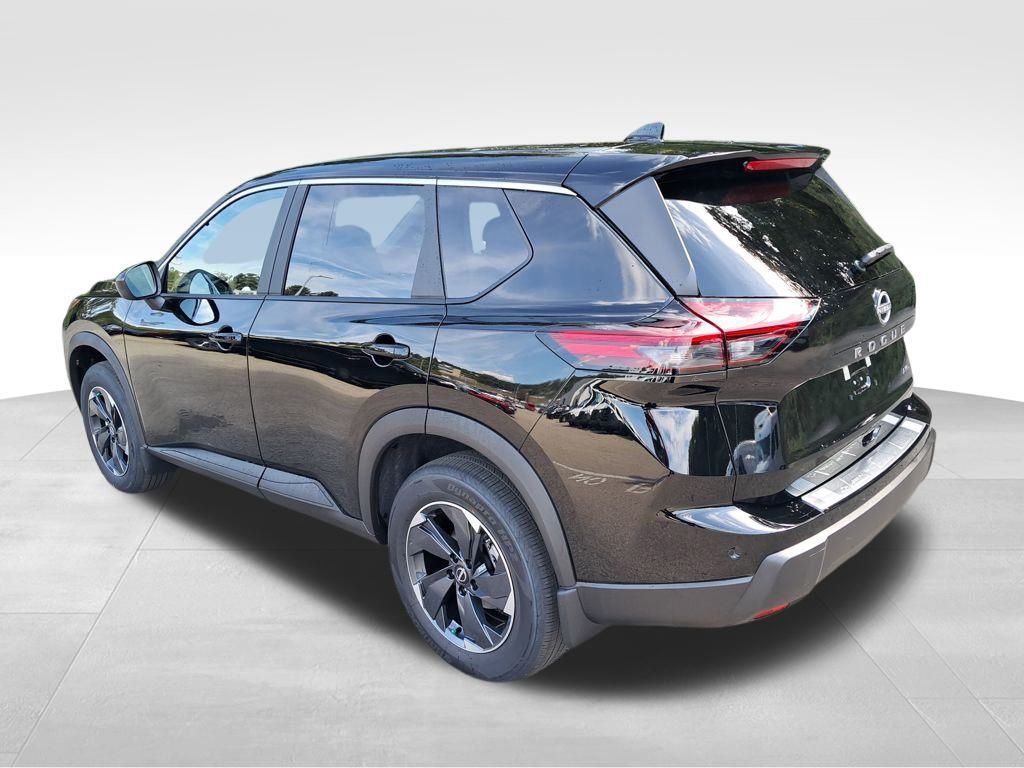 2026 Nissan Rogue SV photo 2