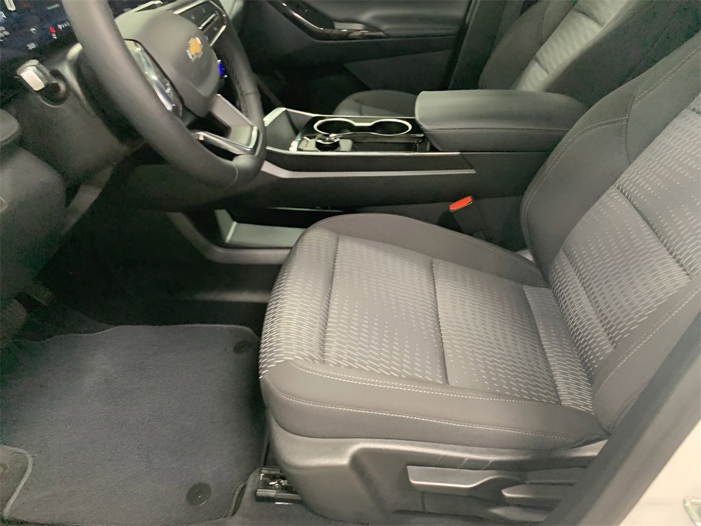 2026 Chevrolet Equinox LT photo 18
