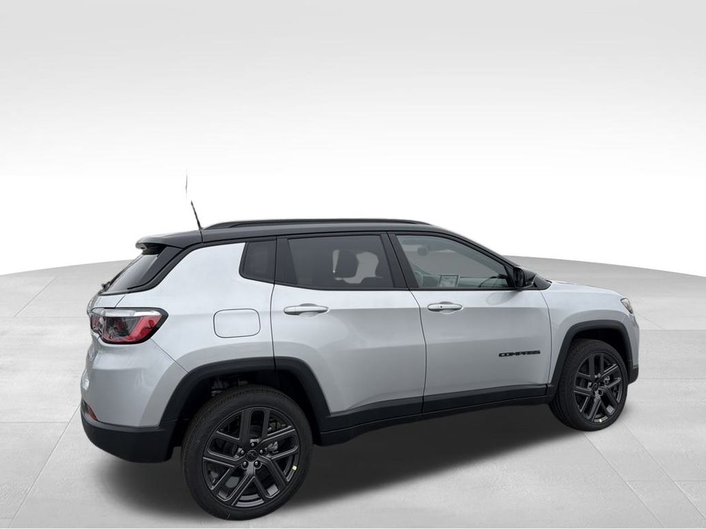 2026 Jeep Compass Limited Altitude photo 4