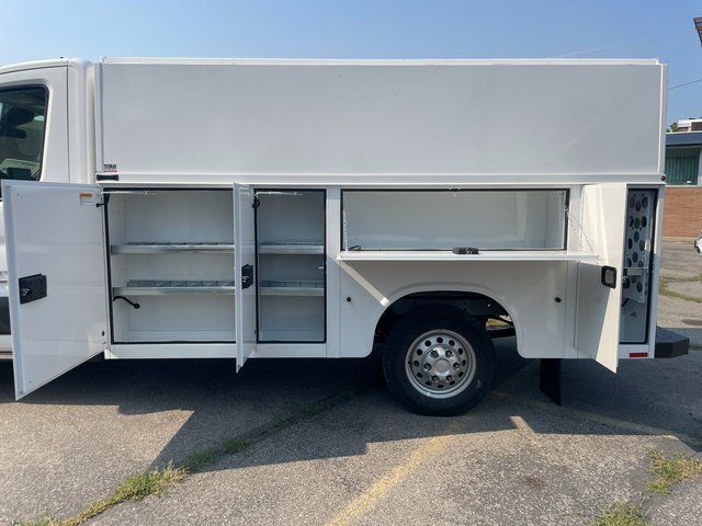 2024 Ford Transit photo 4