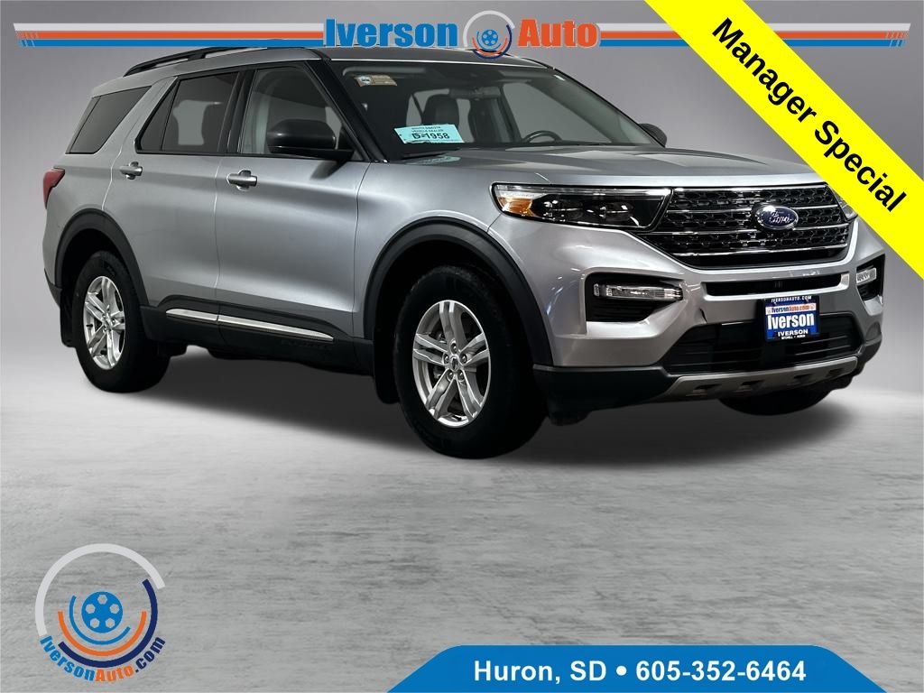 2022 Ford Explorer XLT's photo