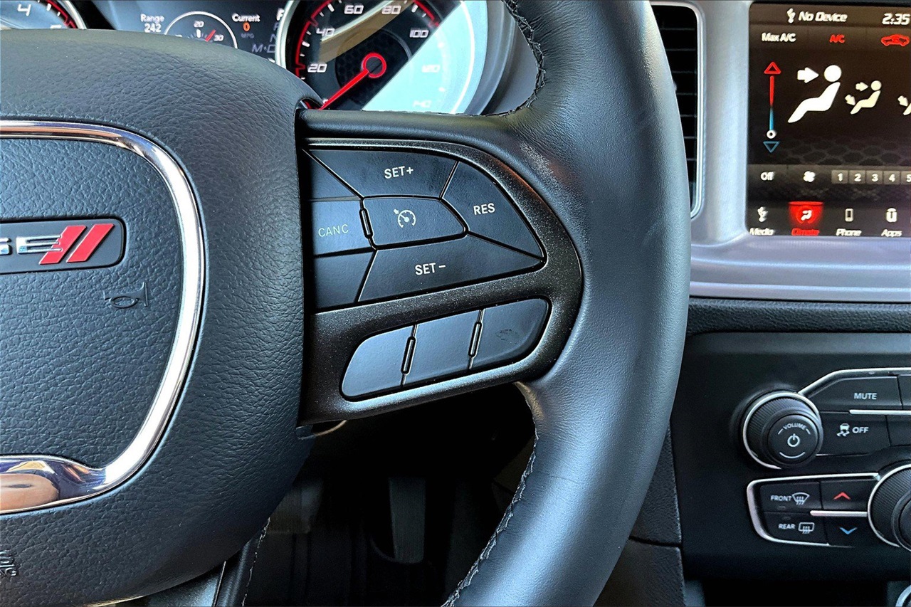 2023 Dodge Charger SXT photo 25