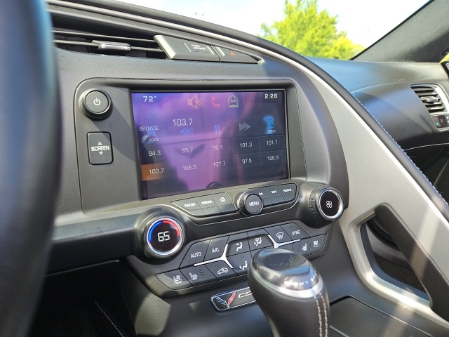 2015 Chevrolet Corvette Stingray Z51 3LT photo 31