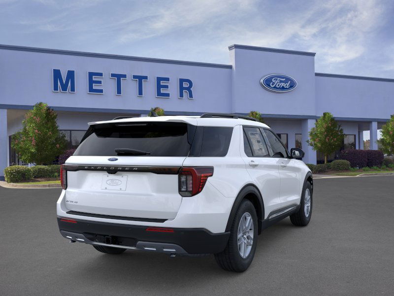 2025 Ford Explorer photo 6