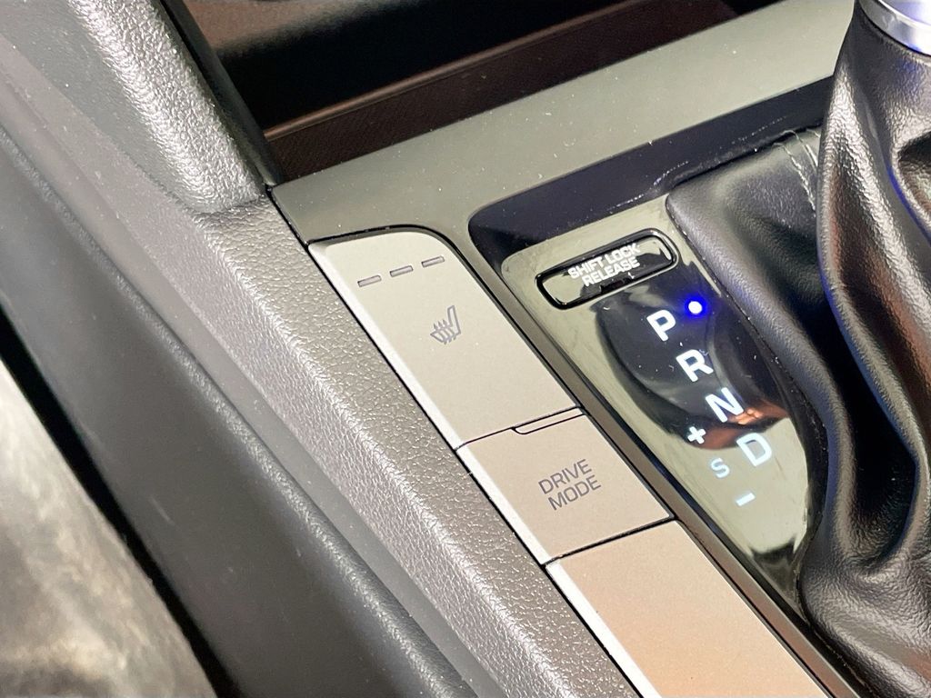 2019 Hyundai Elantra Value Edition photo 21