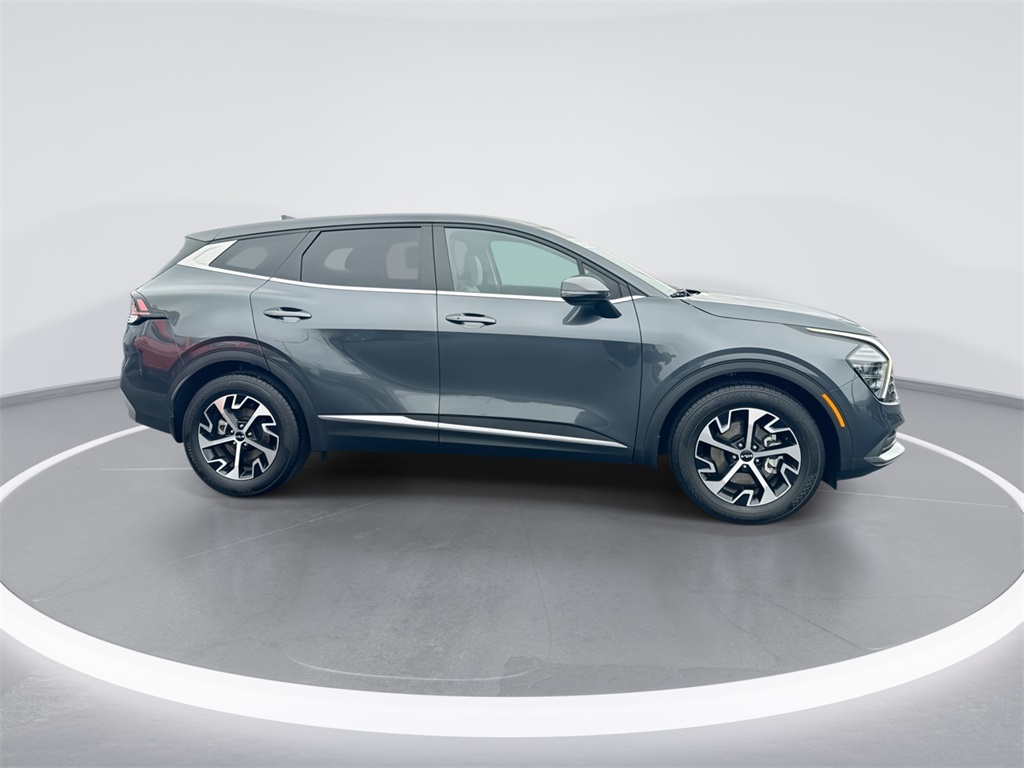 2024 Kia Sportage EX photo 9