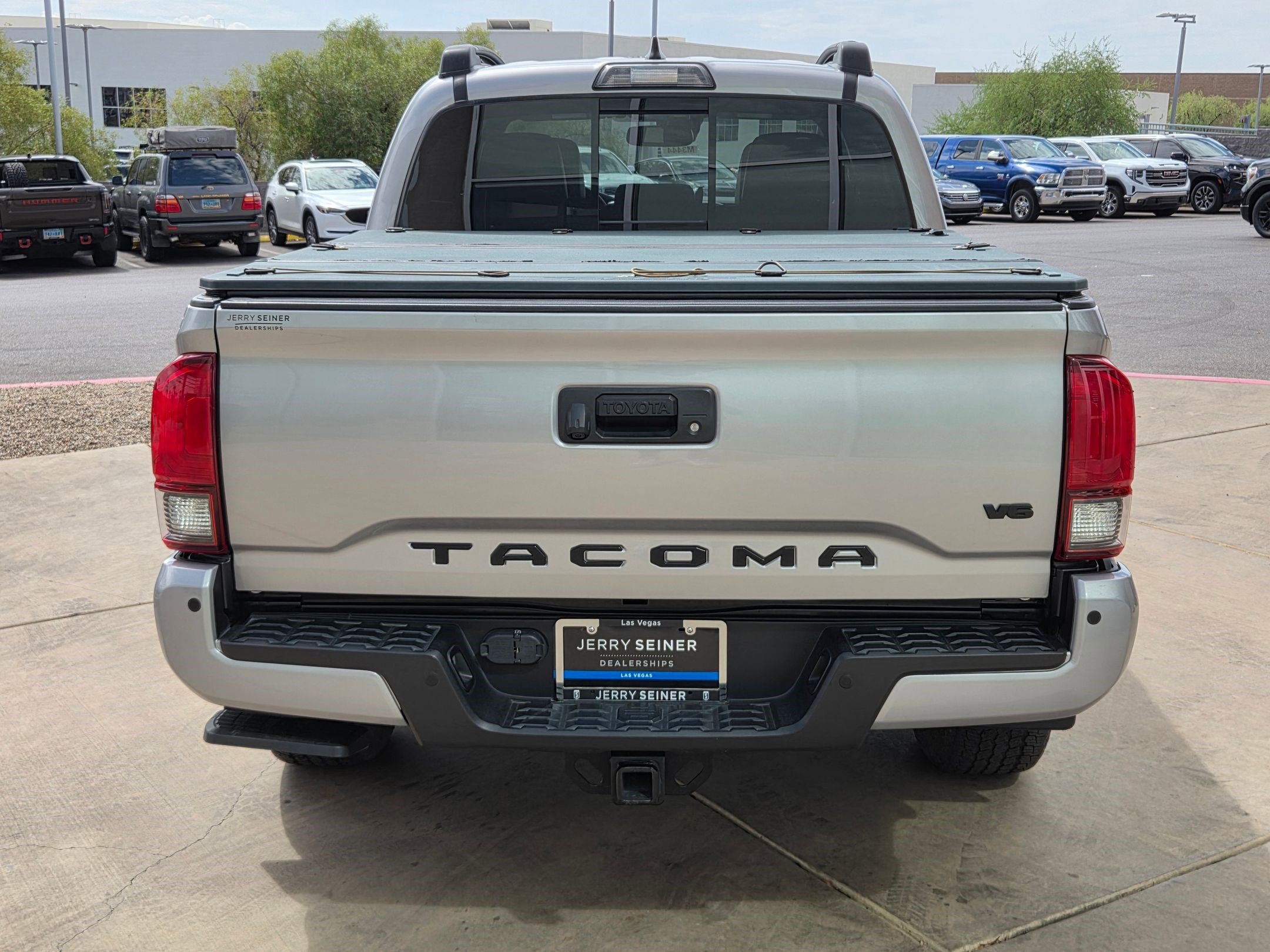 2019 Toyota Tacoma TRD Off-Road photo 4