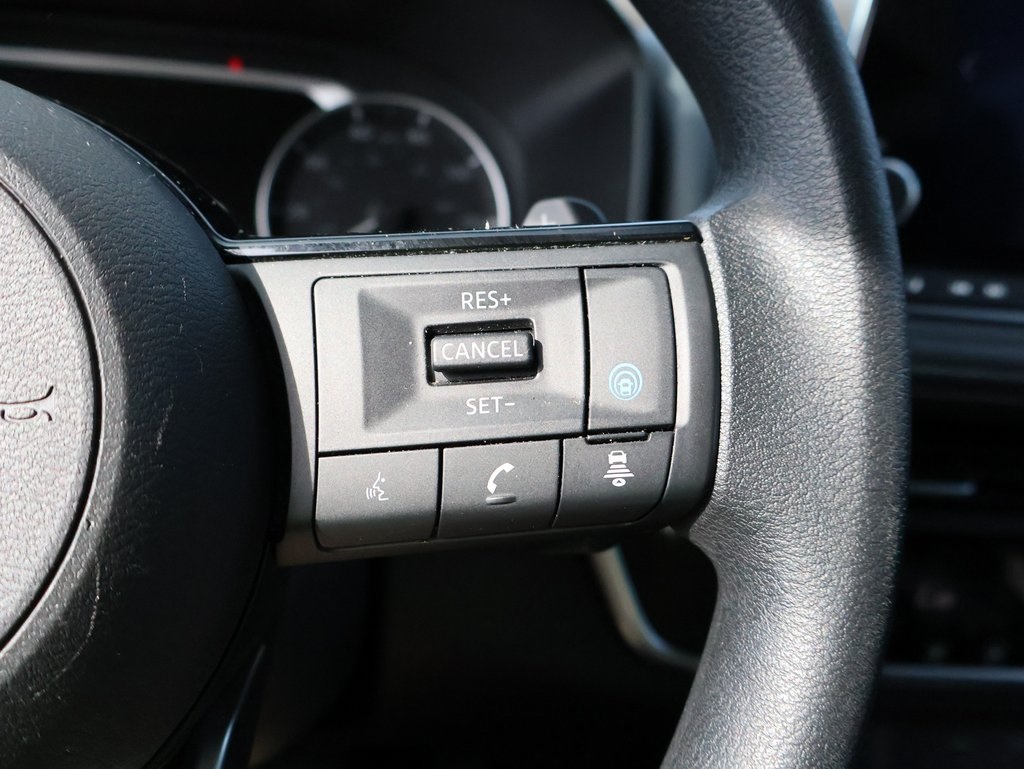 2023 Nissan Rogue SV photo 25