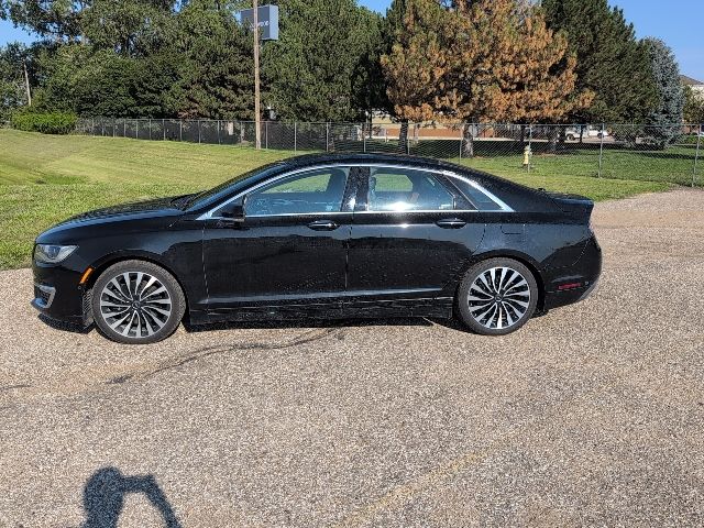 2017 Lincoln MKZ Black Label photo 2